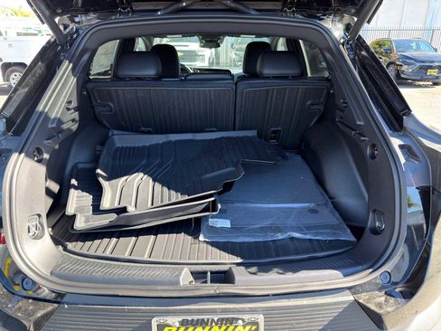 New 2026 Chevrolet Equinox EV LT image 15