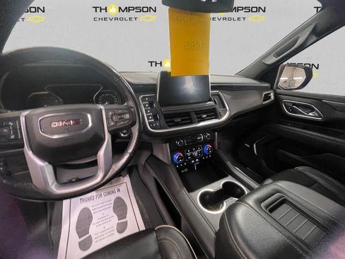 Used 2021 GMC Yukon SLT w/ SLT Luxury Package AWD/4WD image 11