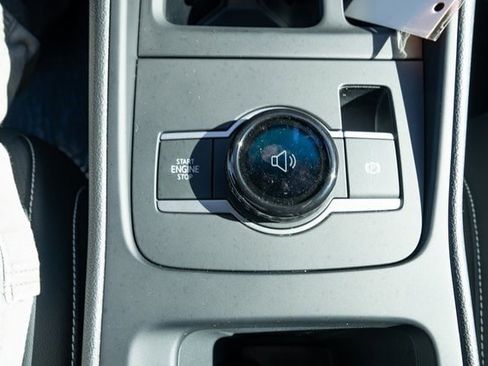 New 2026 Volkswagen Tiguan SE image 21