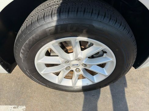 Used 2017 Ford Flex SE FWD image 37