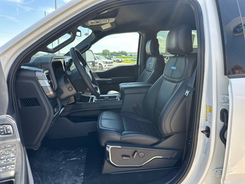 New 2026 Ford F250 Platinum AWD/4WD image 13