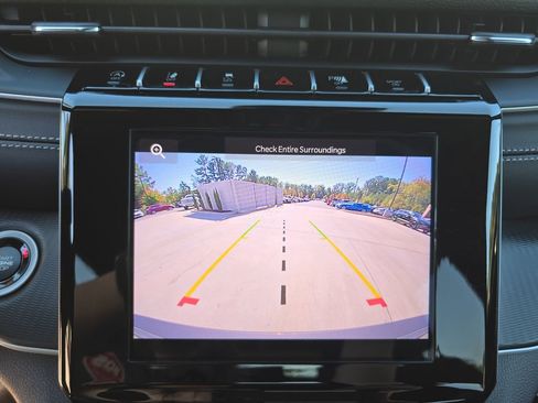 New 2025 Jeep Grand Cherokee Laredo w/ Luxury Tech Group I image 25