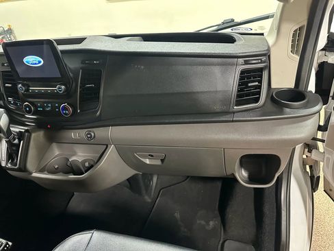 Used 2020 Ford Transit 150 XL image 28