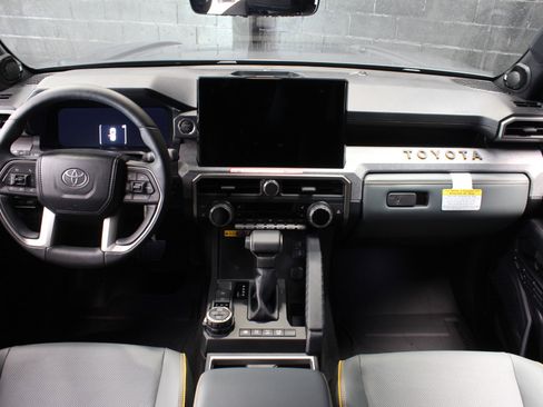 Used 2025 Toyota 4Runner Trailhunter image 36