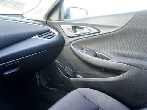 Used 2022 Chevrolet Malibu LS image 26