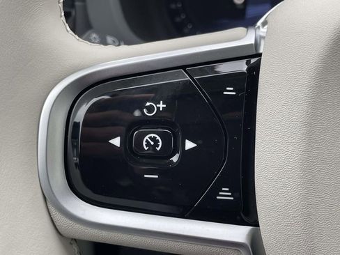 New 2026 Volvo XC60 B5 Ultra w/ Protection Package Premier image 10