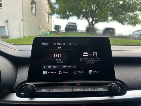 Used 2024 Kia Forte LXS w/ LXS Technology Package FWD image 17