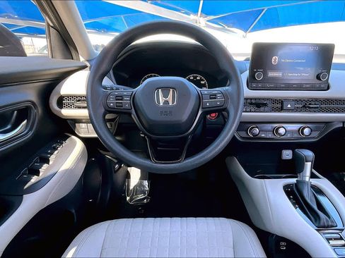 Used 2025 Honda HR-V LX image 6