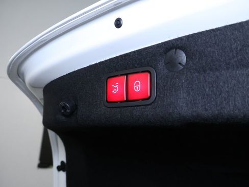 Used 2021 Mercedes-Benz C 300 4MATIC Sedan w/ Premium Package image 18