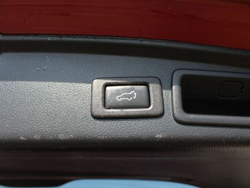 Used 2017 Subaru Forester 2.5i Touring image 10