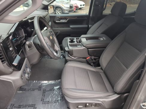 Used 2023 Chevrolet Silverado 1500 LT image 17
