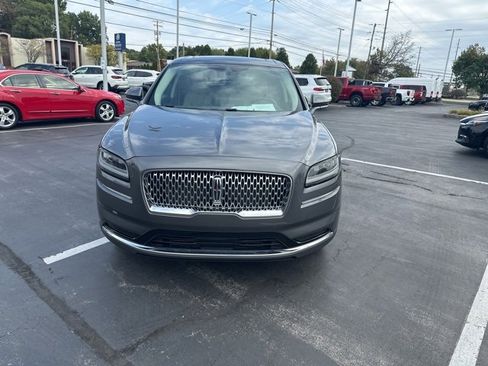 Used 2022 Lincoln Nautilus Reserve image 2