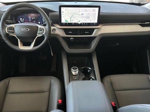 New 2026 Ford Explorer Active w/ Active Comfort Package AWD/4WD image 12