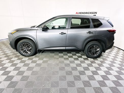 Used 2023 Nissan Rogue S image 6