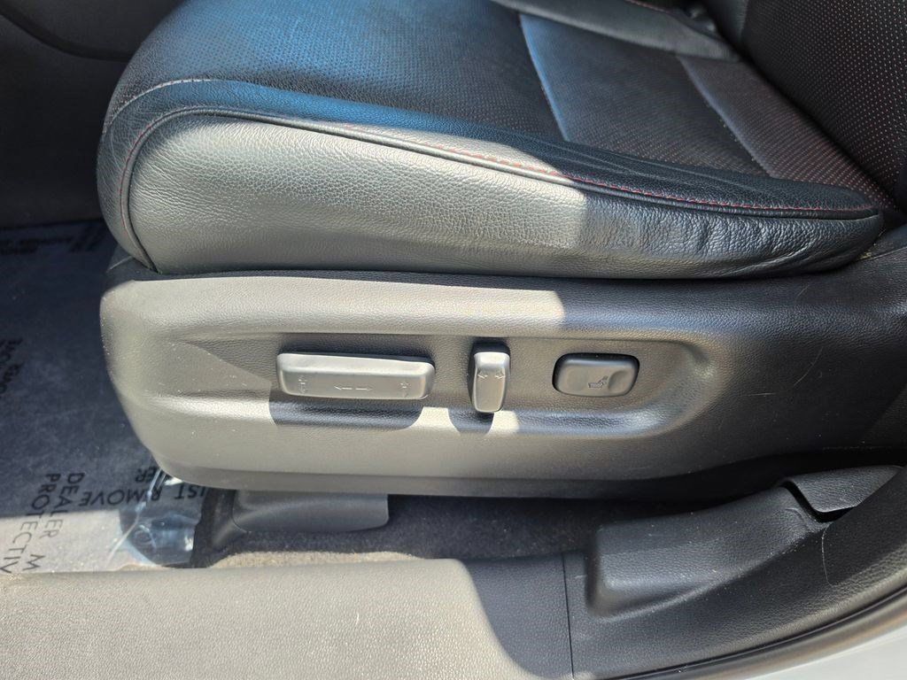 Used 2021 Honda Pilot Black Edition image 9