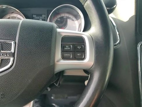 Used 2019 Dodge Grand Caravan GT image 18