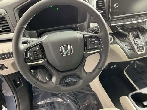 Used 2026 Honda Odyssey EX-L image 18