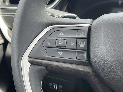 Used 2023 Jeep Grand Cherokee Limited AWD/4WD image 28