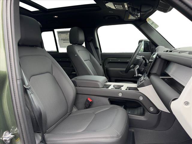 New 2026 Land Rover Defender 110 X-Dynamic SE AWD/4WD image 22