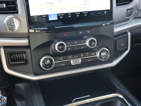 Used 2022 Ford Expedition XLT AWD/4WD image 20