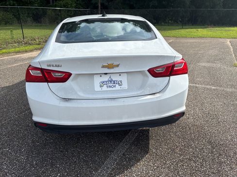 Used 2023 Chevrolet Malibu LS FWD image 4