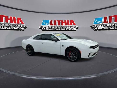 Used 2024 Dodge Charger Scat Pack w/ Plus Group image 9