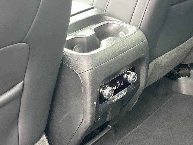 Used 2024 GMC Acadia Elevation FWD image 17