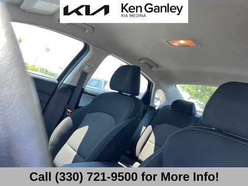 Used 2022 Kia Forte LXS FWD image 42