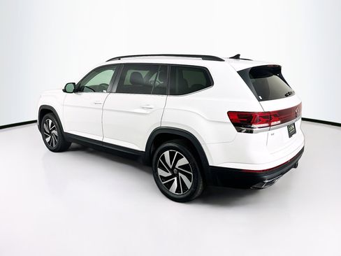 Used 2025 Volkswagen Atlas SE image 5