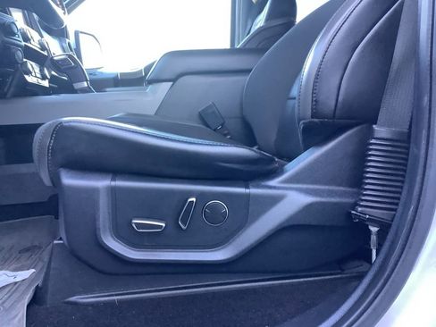 Used 2019 Ford F150 Raptor w/ Equipment Group 802A Luxury image 27