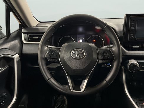 Used 2022 Toyota RAV4 XLE Premium FWD image 22