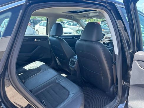 Used 2014 Volkswagen Passat TDI SEL Premium FWD image 30