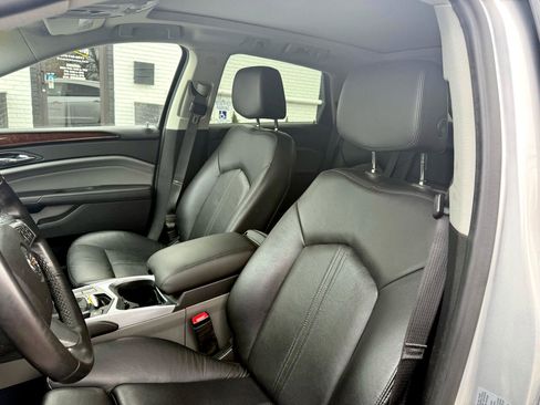 Used 2011 Cadillac SRX Luxury image 18