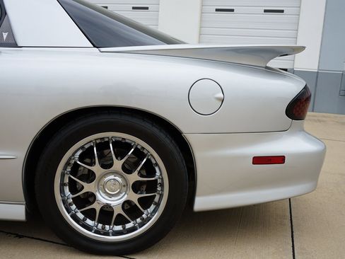 Used 2000 Pontiac Firebird Formula w/ Security Pkg image 34