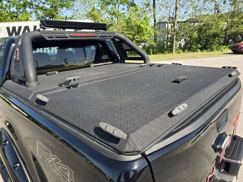 Used 2022 Ford Ranger XLT w/ Equipment Group 302A High image 13