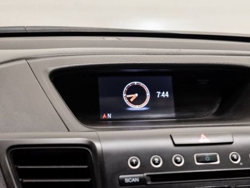 Used 2015 Honda CR-V LX image 16