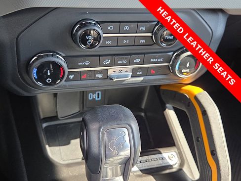 Used 2022 Ford Bronco Badlands image 19