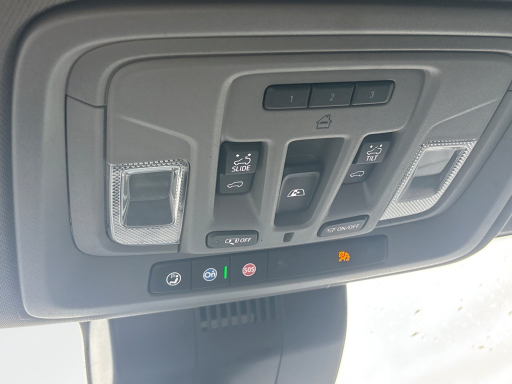 Used 2024 Chevrolet Silverado 1500 RST AWD/4WD image 41