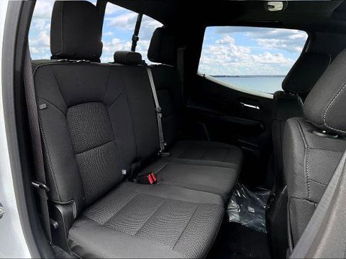 New 2026 GMC Canyon Elevation w/ Convenience Package image 9