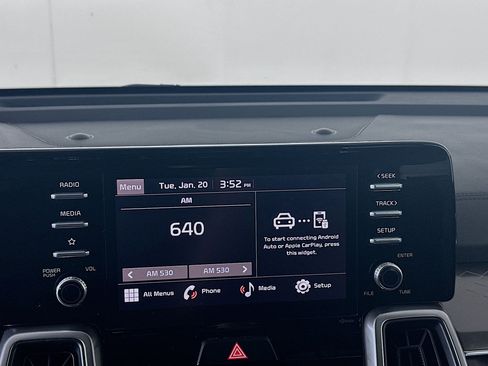 Used 2023 Kia Sorento LX image 21