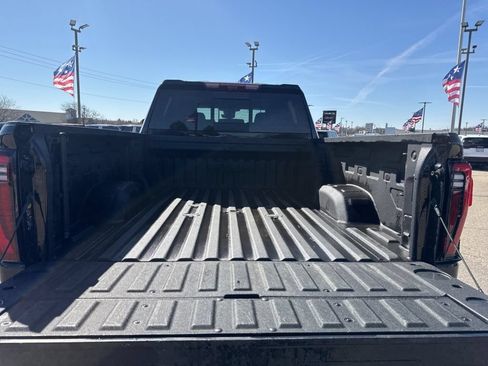 Used 2025 GMC Sierra 3500 Denali Ultimate AWD/4WD image 25