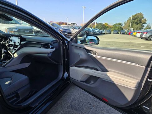 Used 2024 Toyota Camry LE image 12