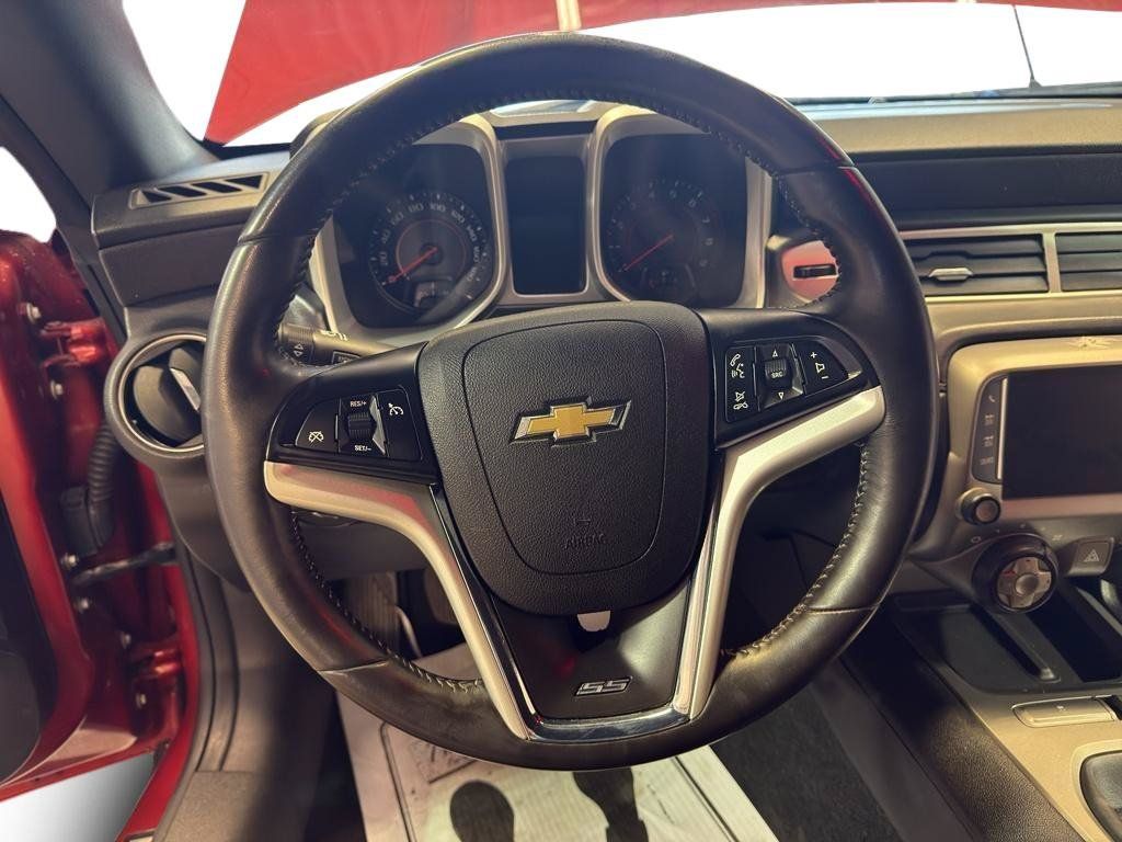 Used 2015 Chevrolet Camaro SS w/ Rear Vision Package RWD image 17