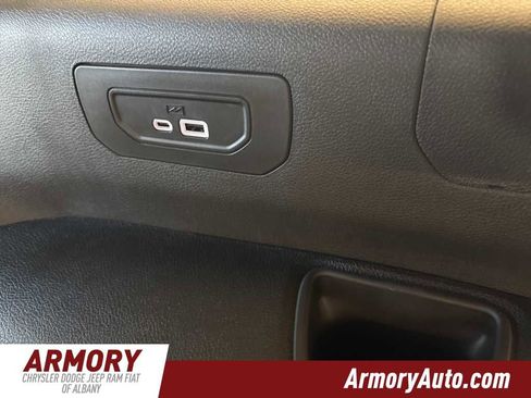 New 2025 Jeep Grand Cherokee L Altitude image 29