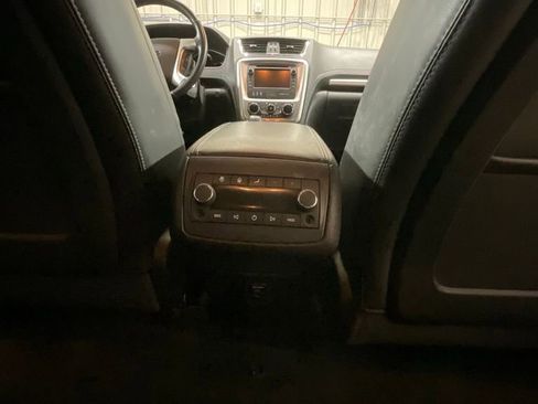 Used 2016 GMC Acadia SLT AWD/4WD image 16