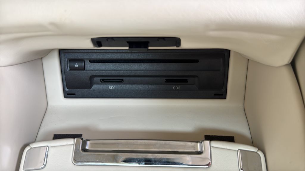 Used 2013 Bentley Mulsanne RWD image 34