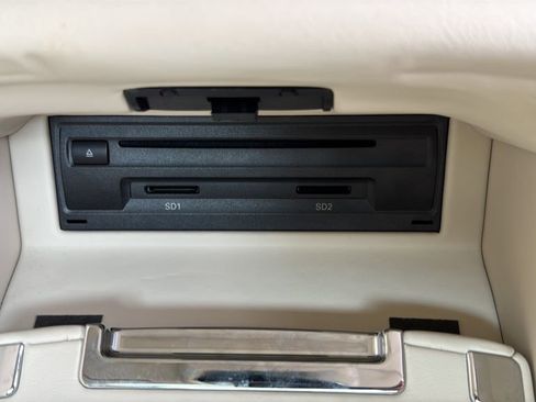 Used 2013 Bentley Mulsanne RWD image 34