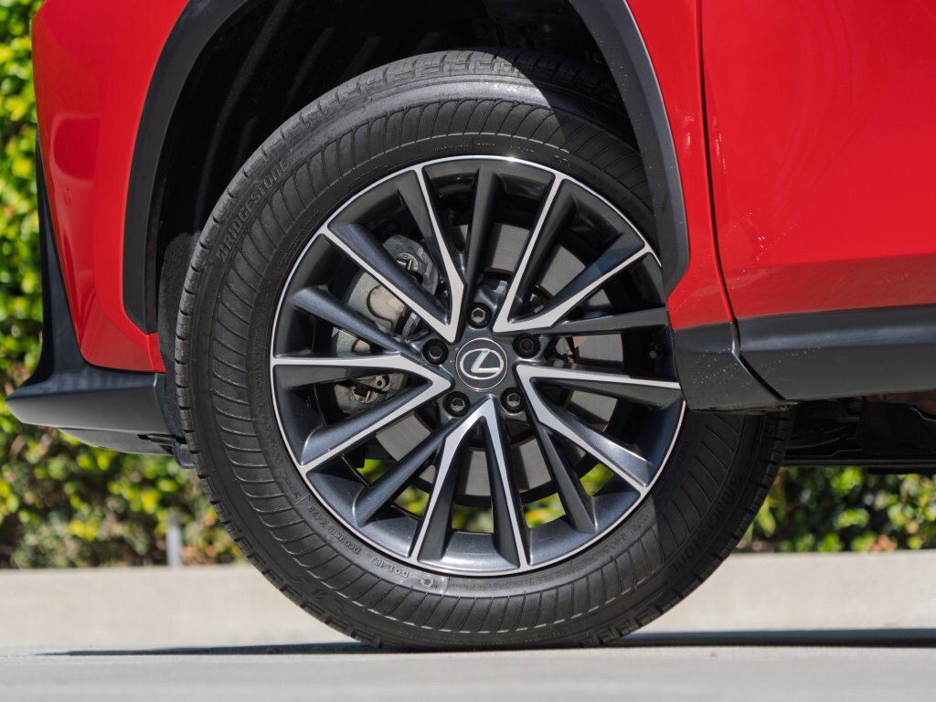 Certified 2025 Lexus NX 250 FWD w/ Cold Area Package image 9