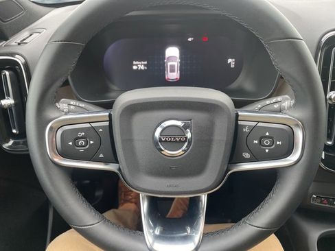 Certified 2023 Volvo XC40 Recharge Ultimate image 15