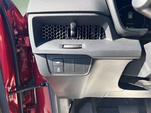 Used 2025 Honda CR-V Sport-L image 8